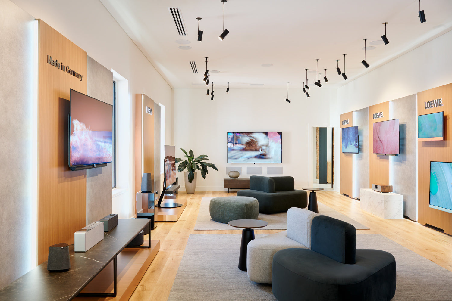 By Bespoke Showroom